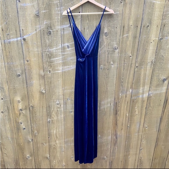 Dark Blue Velvet Luxe Faux-Wrap Backless Maxi Dress 🌿 - Picture 8 of 10